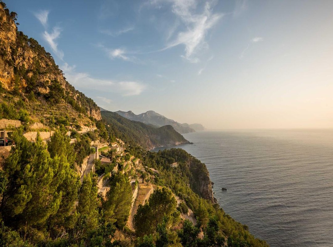 Warning Signs: How to Spot and Avoid Fake or Malicious Channels